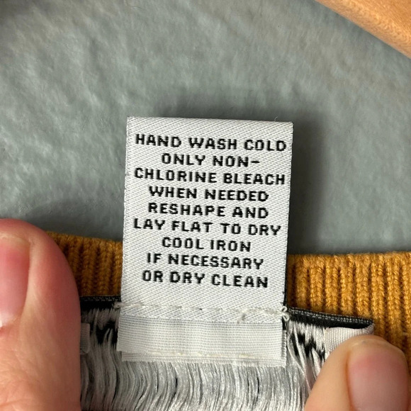 Carmen Marc Valvo | golden | ribbed | batwing | cropped | sweater | top | xs - Picture 8 of 11